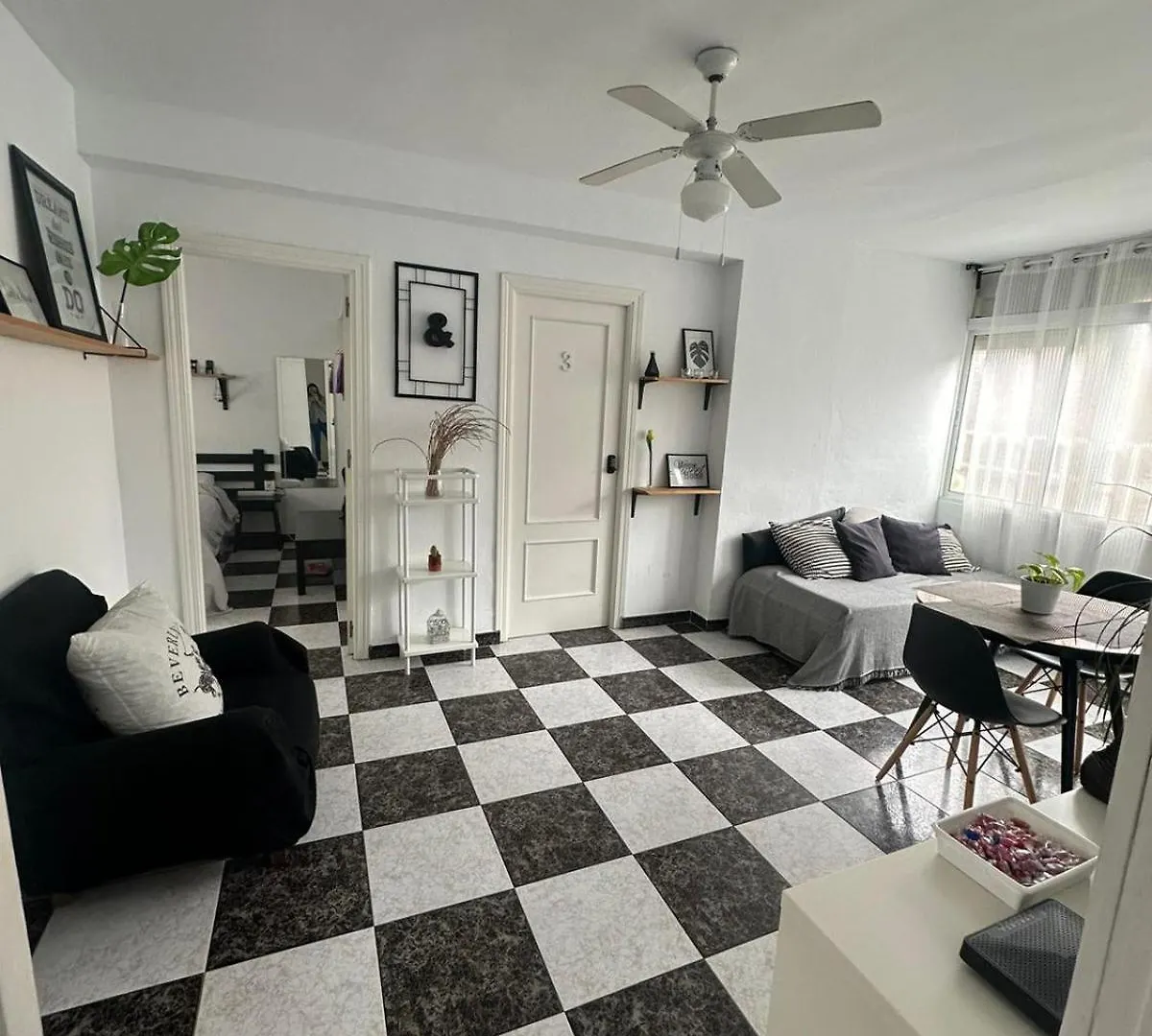 Kwatera prywatna Habitacion Privada En Piso Compartido En 3 Planta Sin Ascensor No Es Piso Entero Fuengirola Hiszpania